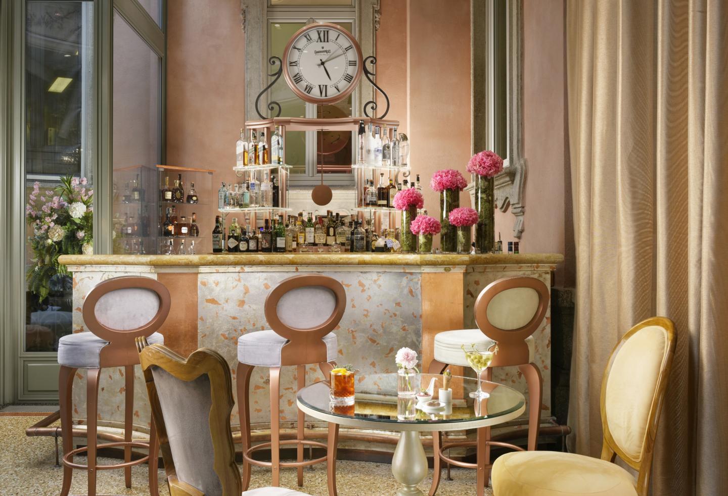 Bar Mezzanotte