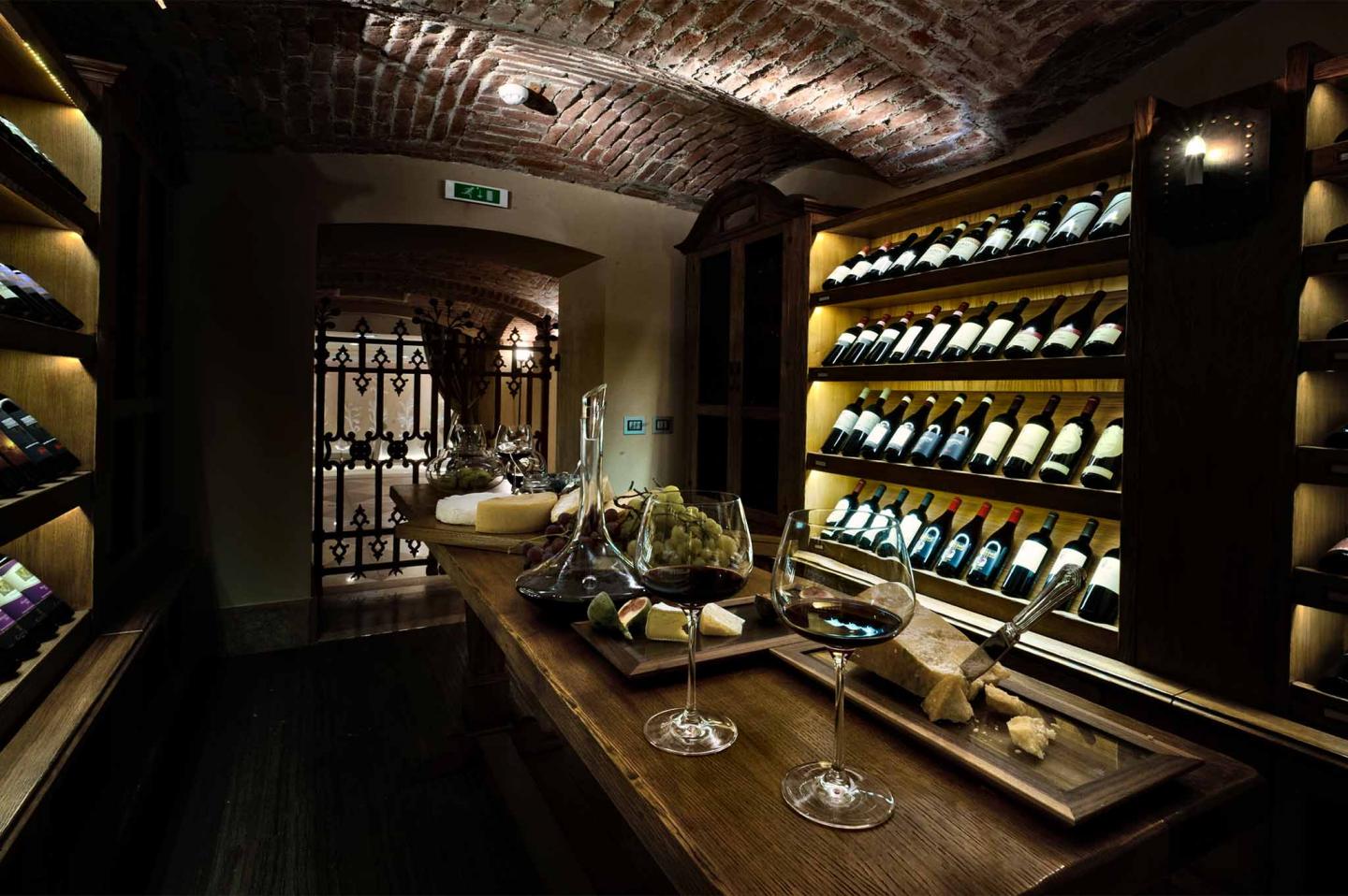 Château Monfort - Cella di Bacco Wine Bar - Candlelight Dinner Mailand - planetaria.photo 4